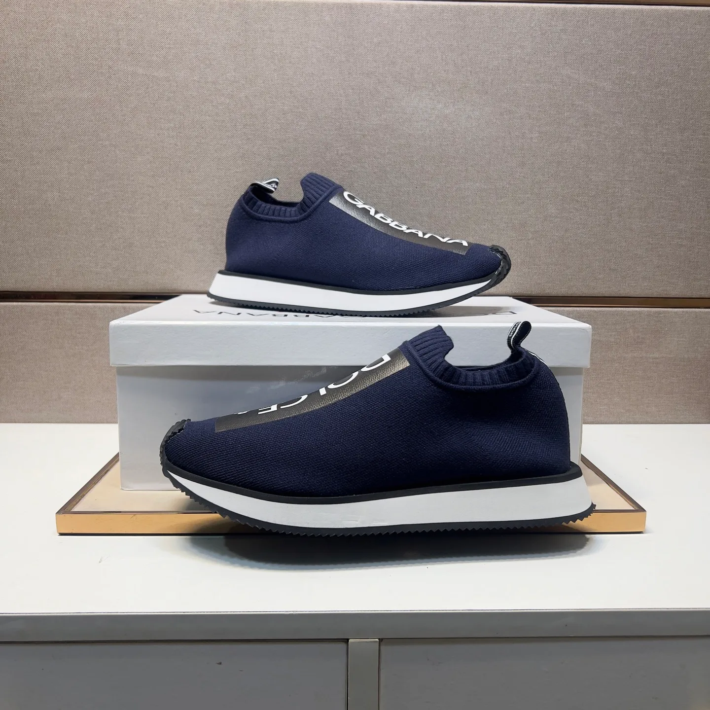 ⬛️Men's men's shoes💰p420【DG～】couple casual shoes 2025z cabinet sales simultaneously 🔶Size: 35-44#️⃣ 🔷7 colors🔜The upper is made of multi-material splicing➕Mesh lining, comfortable and breathable, sole: original comfortable, wear-resistant and non-slip outsole, ⚠️Real shot📱Photographed🎬The real thing is better📢📢📢